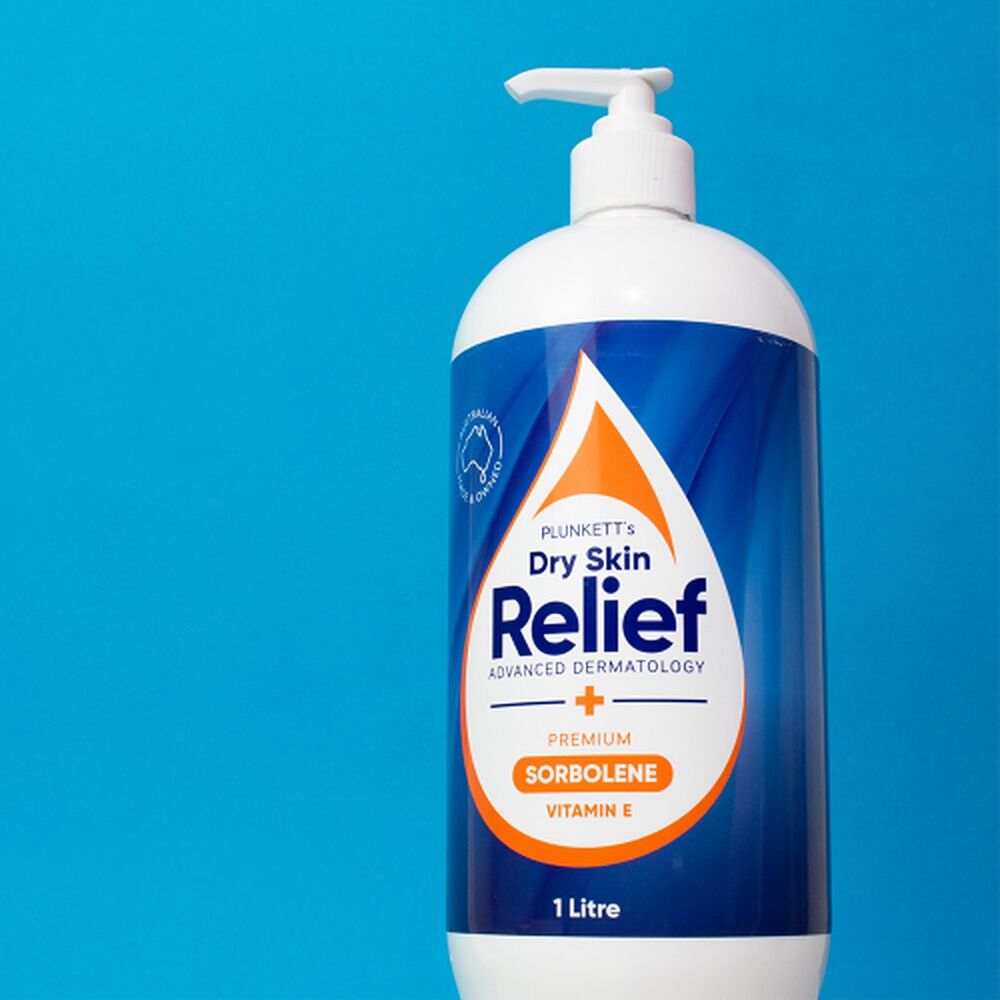 Plunketts Dry Skin Relief Vitamin E Premium Sorbolene 1 Litre