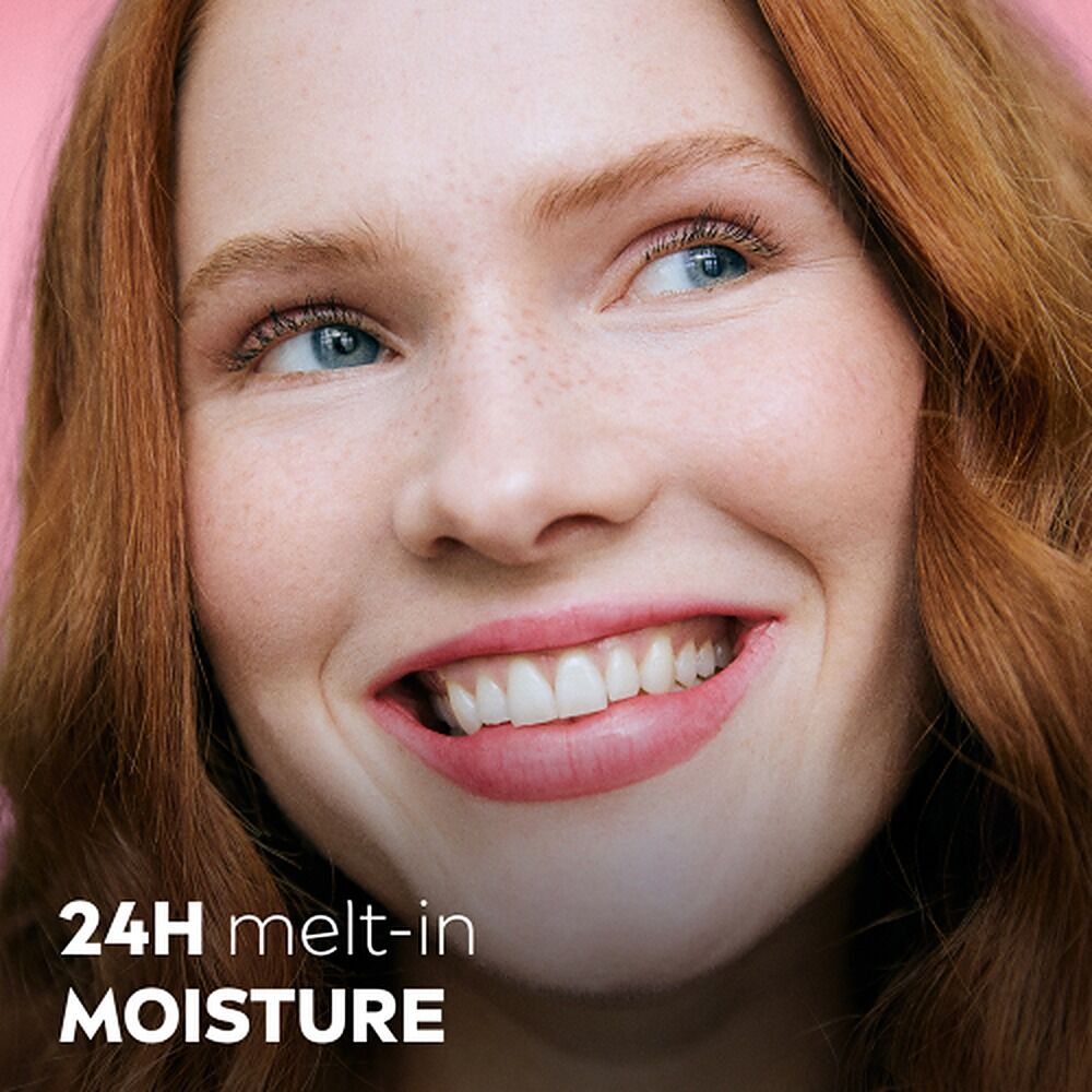 NIVEA 24h Melt-In Moisture Lip Balm Strawberry Shine 4.8g