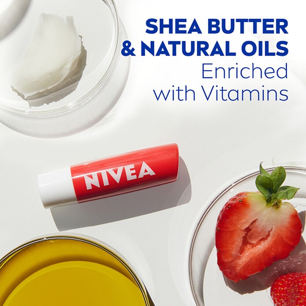 NIVEA 24h Melt-In Moisture Lip Balm Strawberry Shine 4.8g