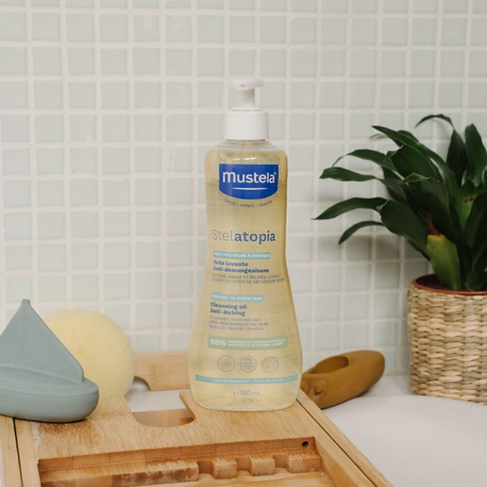 Mustela Stelatopia Cleansing Oil for Eczema-Prone Skin 500mL