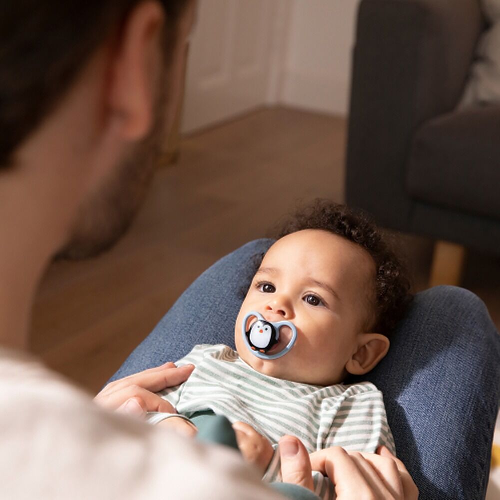 Nuk Space Baby Dummy BPA-Free Silicone Assorted 6-18 Months 2 Pack