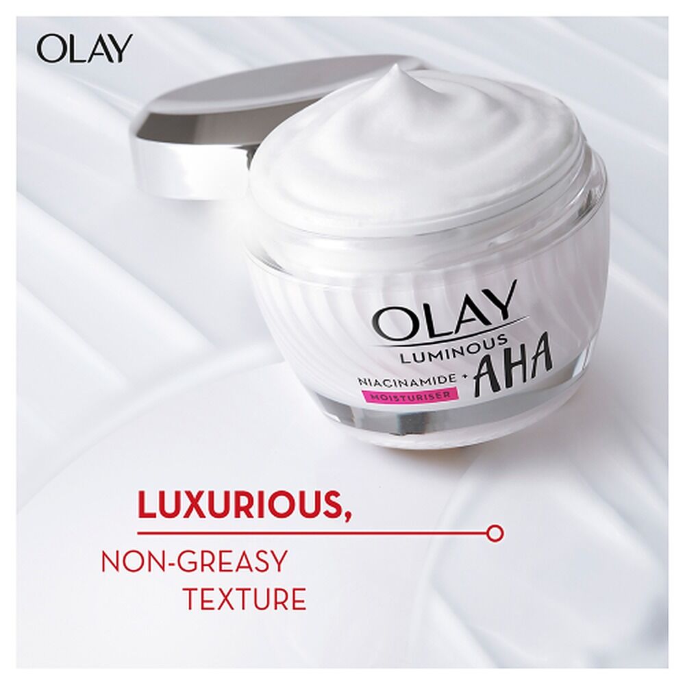 Olay Luminous Niacinamide + AHA Face Cream 50g