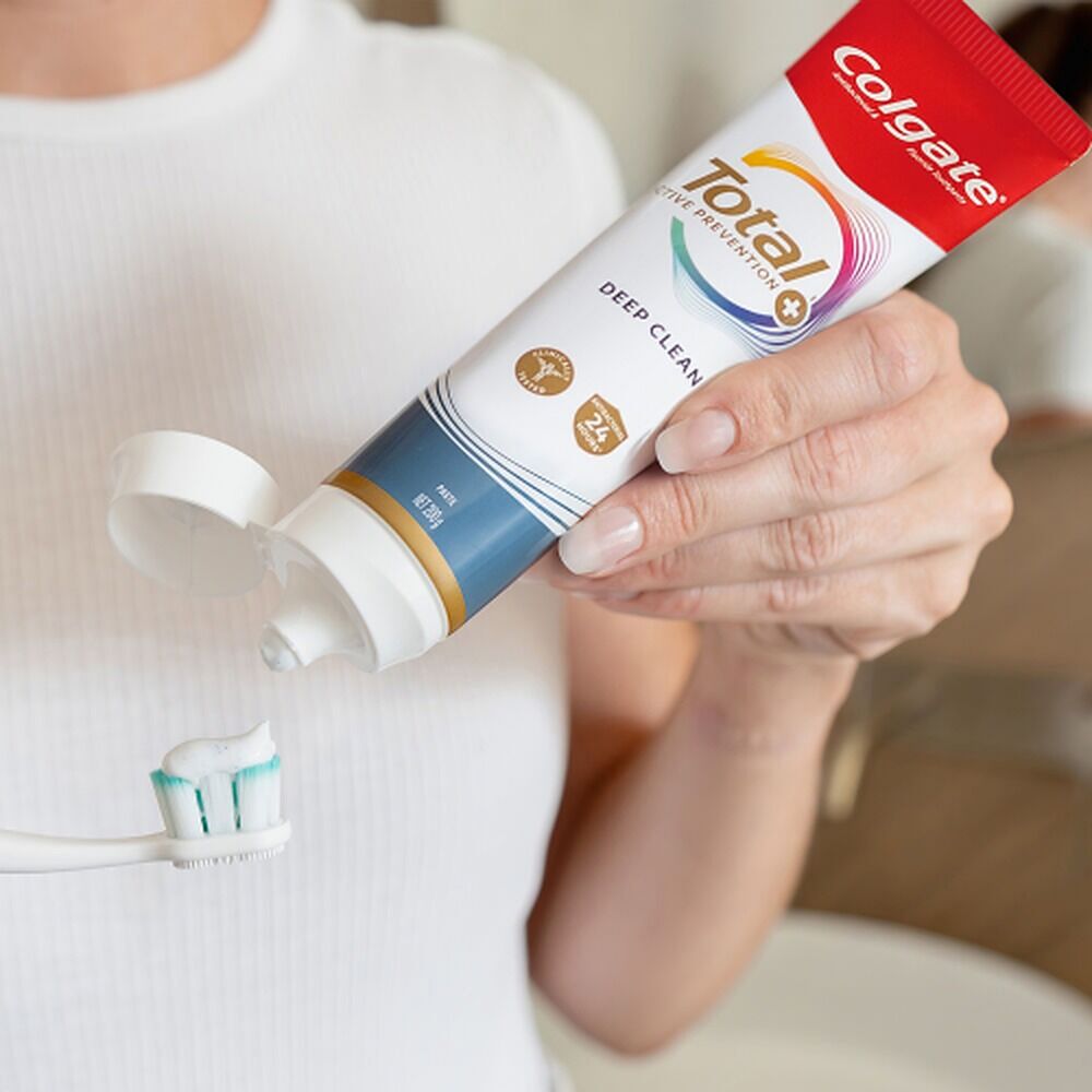 Colgate Total Active Prevention+ Deep Clean Toothpaste 40g