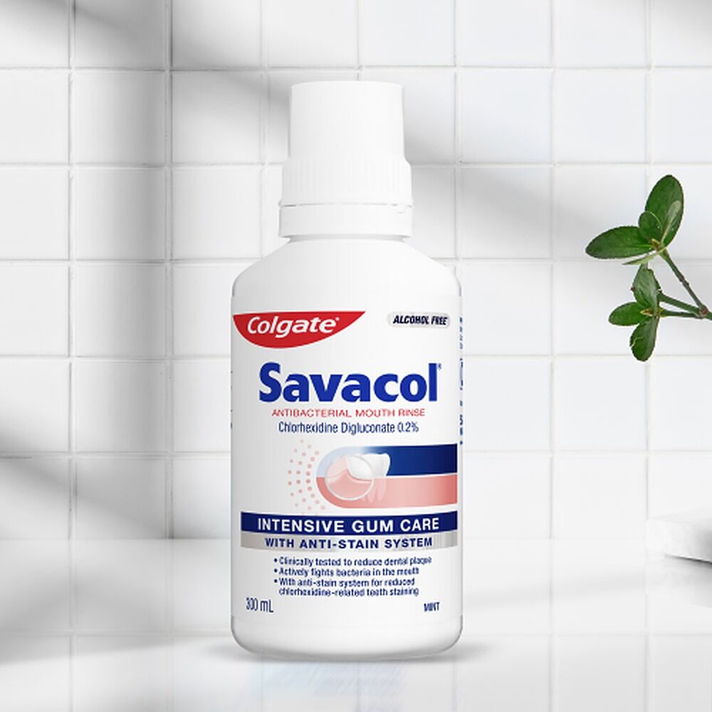 Colgate Savacol Antibacterial Mouth Rinse Mint 300mL