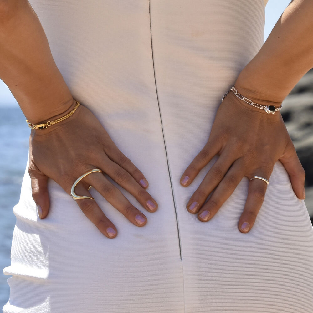 Culturesse Dakota Black Onyx Dual Chain Bracelet (Gold Vermeil)