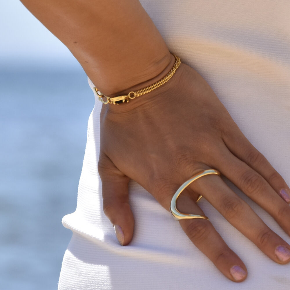 Culturesse Dakota Black Onyx Dual Chain Bracelet (Gold Vermeil)