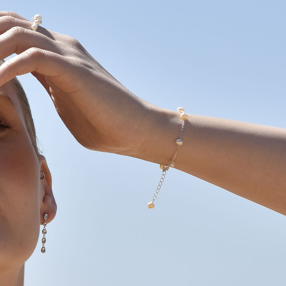 Culturesse Chaya Fine Silver Pearl Bracelet