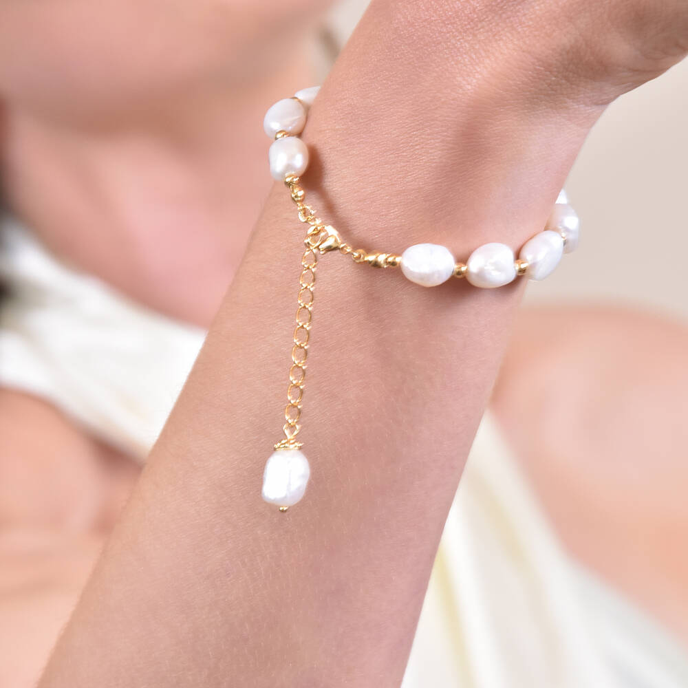 Culturesse Maj Freshwater Pearl Bracelet