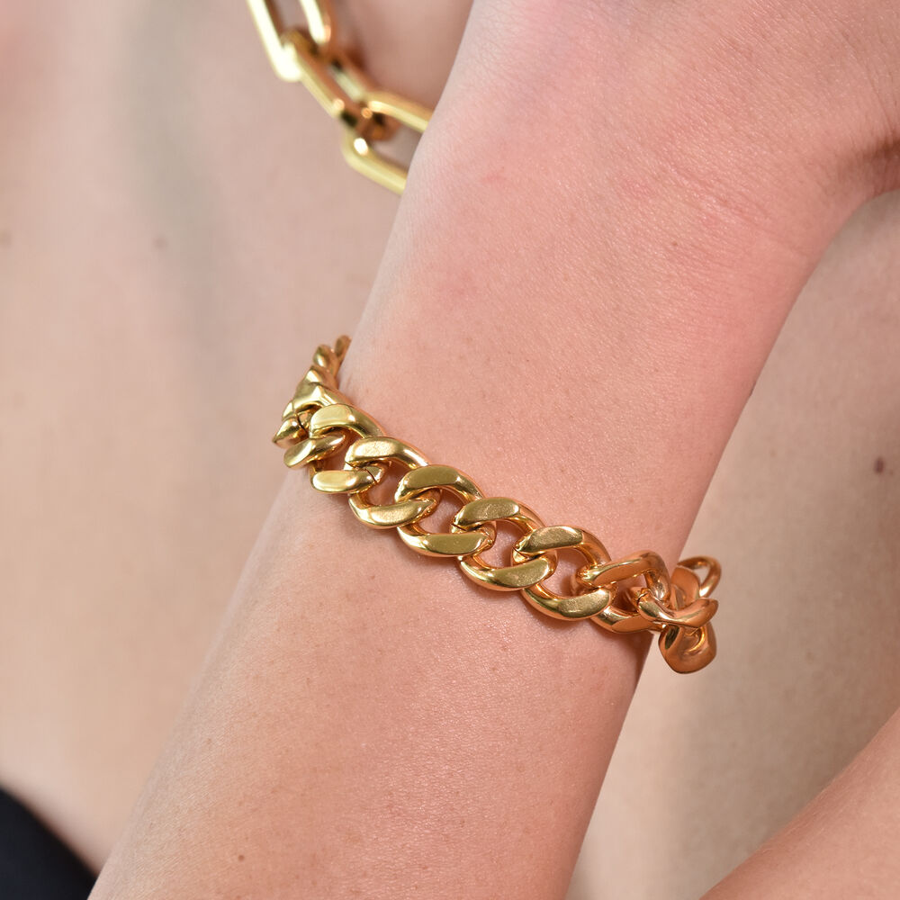 Culturesse Cleo Modern Muse Gold Chain Bracelet