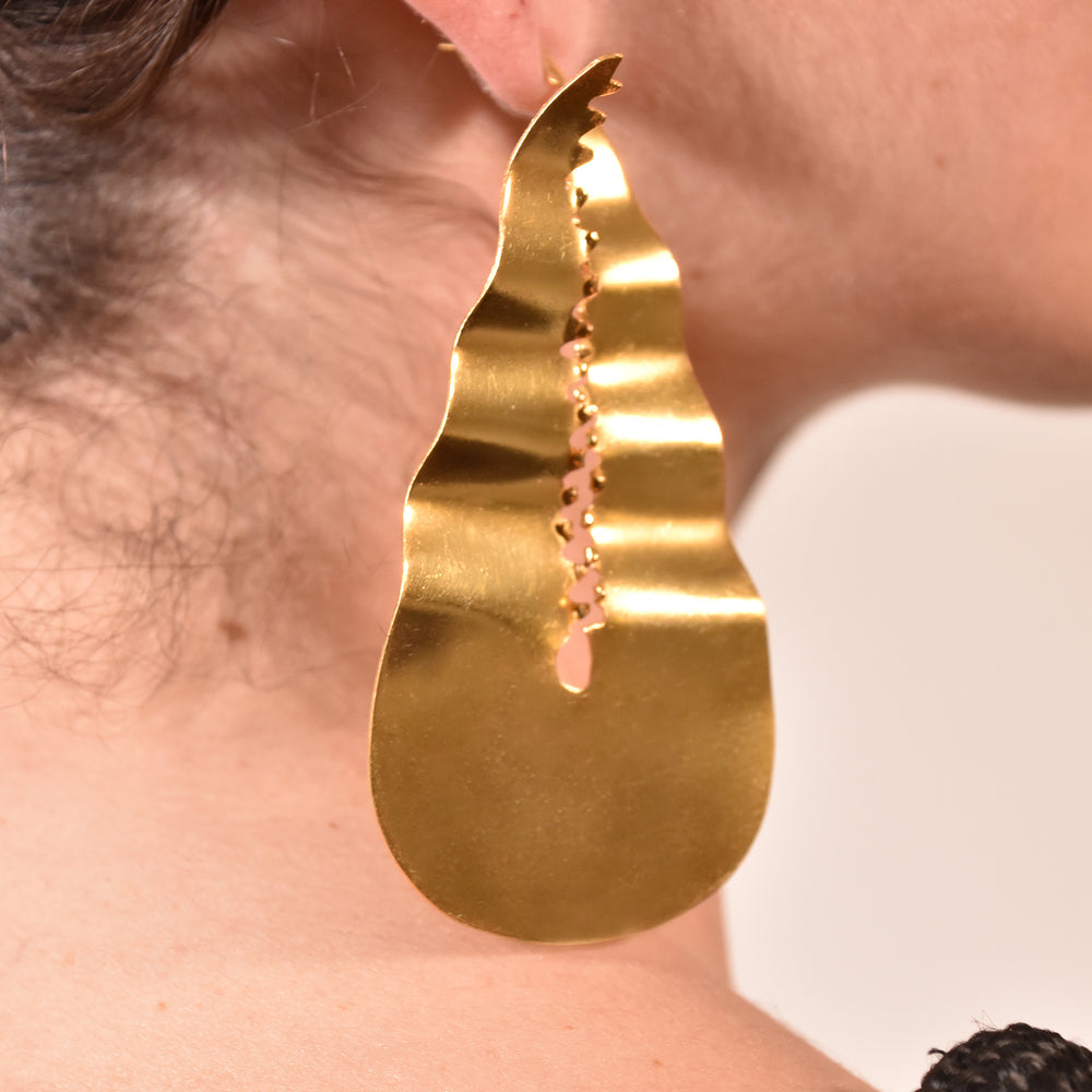 Culturesse Belladonna 22K Gold Sculpture Art Earrings