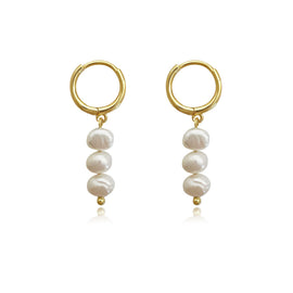 Culturesse Holly Dainty Freshwater Pearl Drop Earrings (Gold)