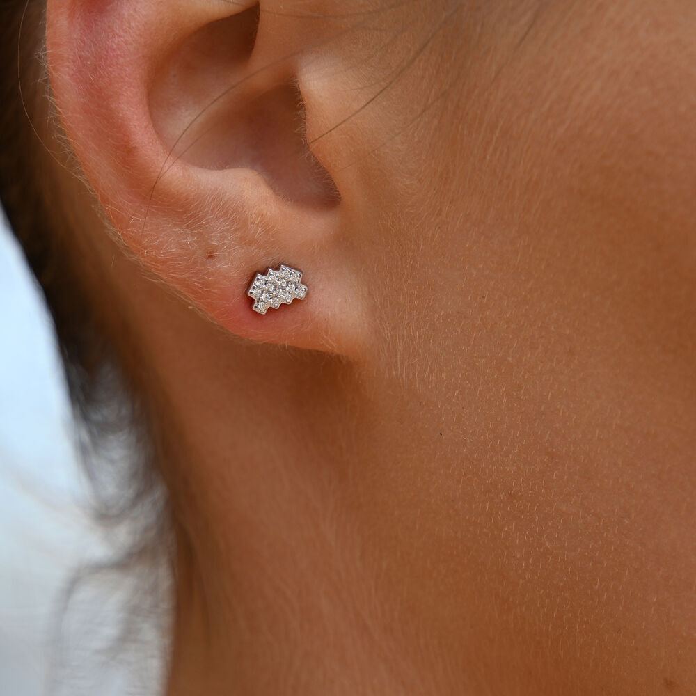 Culturesse Aquarius Zodiac Zirconia Pave Stud Earrings (Silver)
