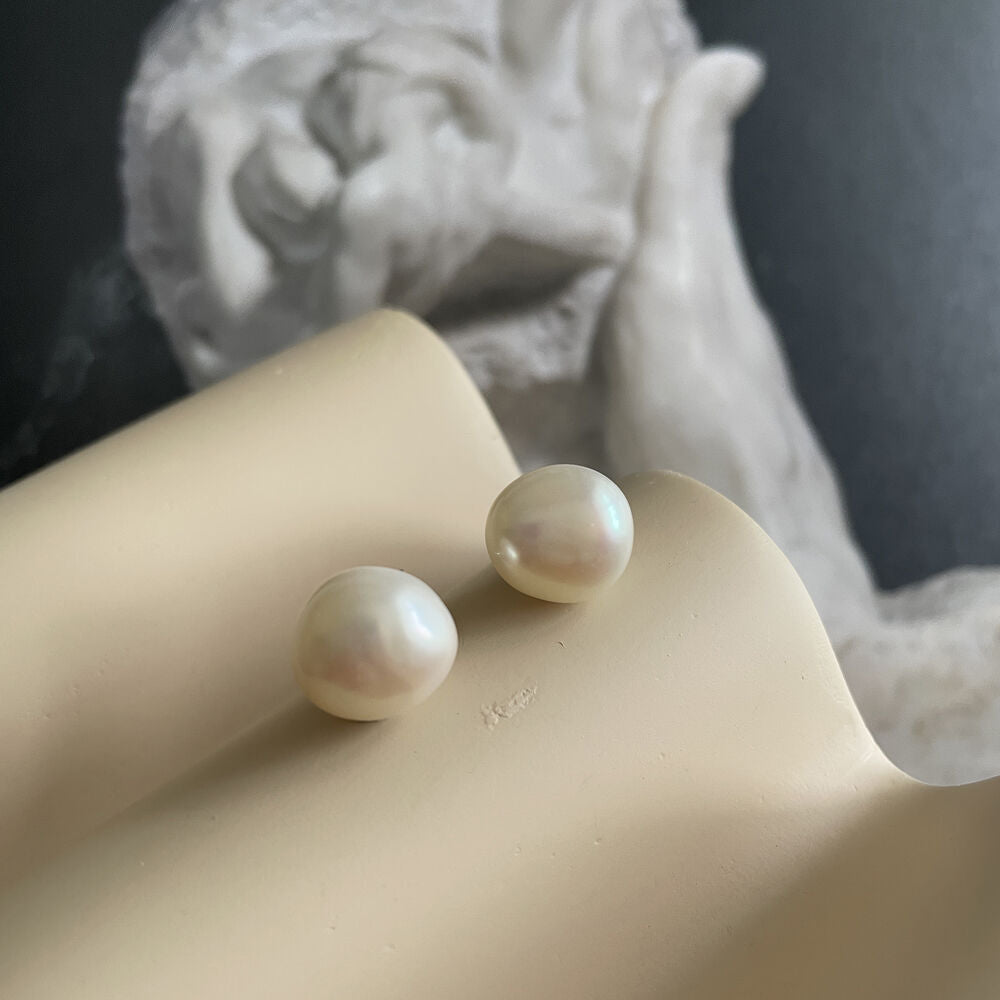 Culturesse Bay Baroque Pearl Stud Earrings (Imperfect No.1)