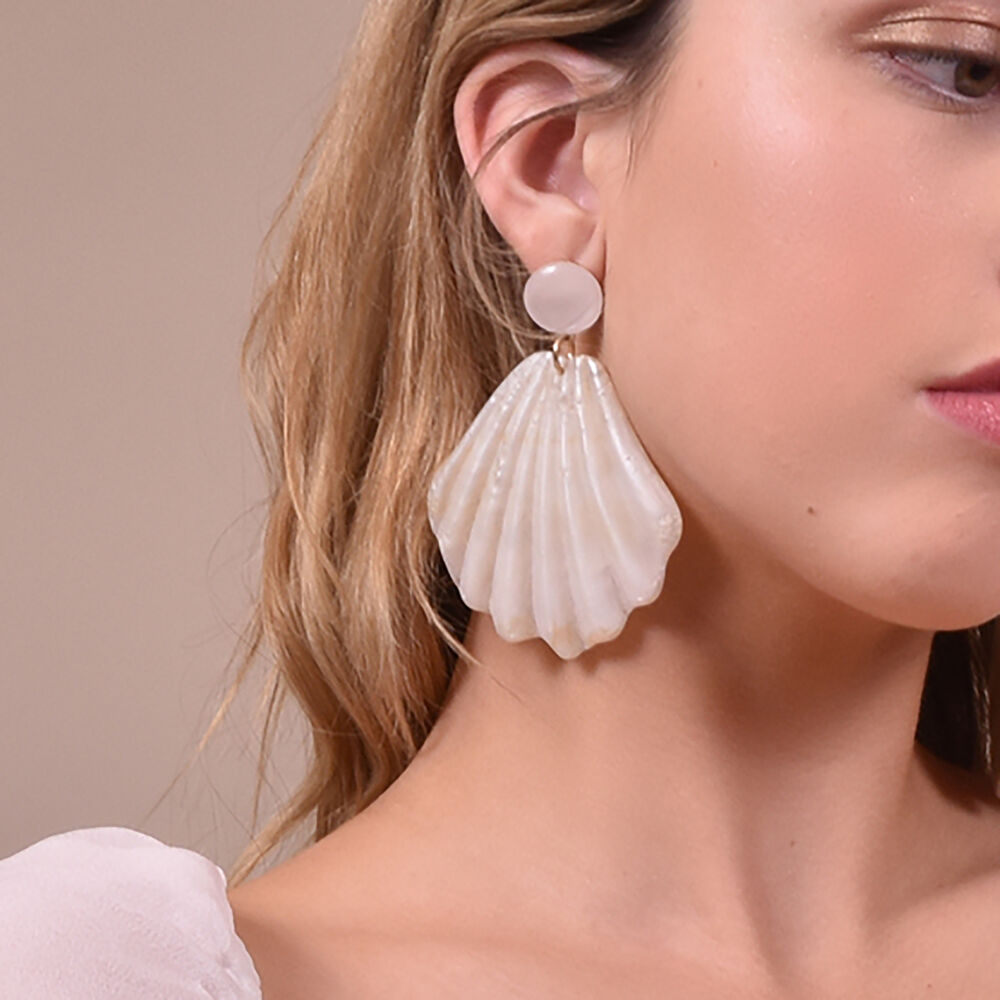 Culturesse Shea Beige Goddess Earrings