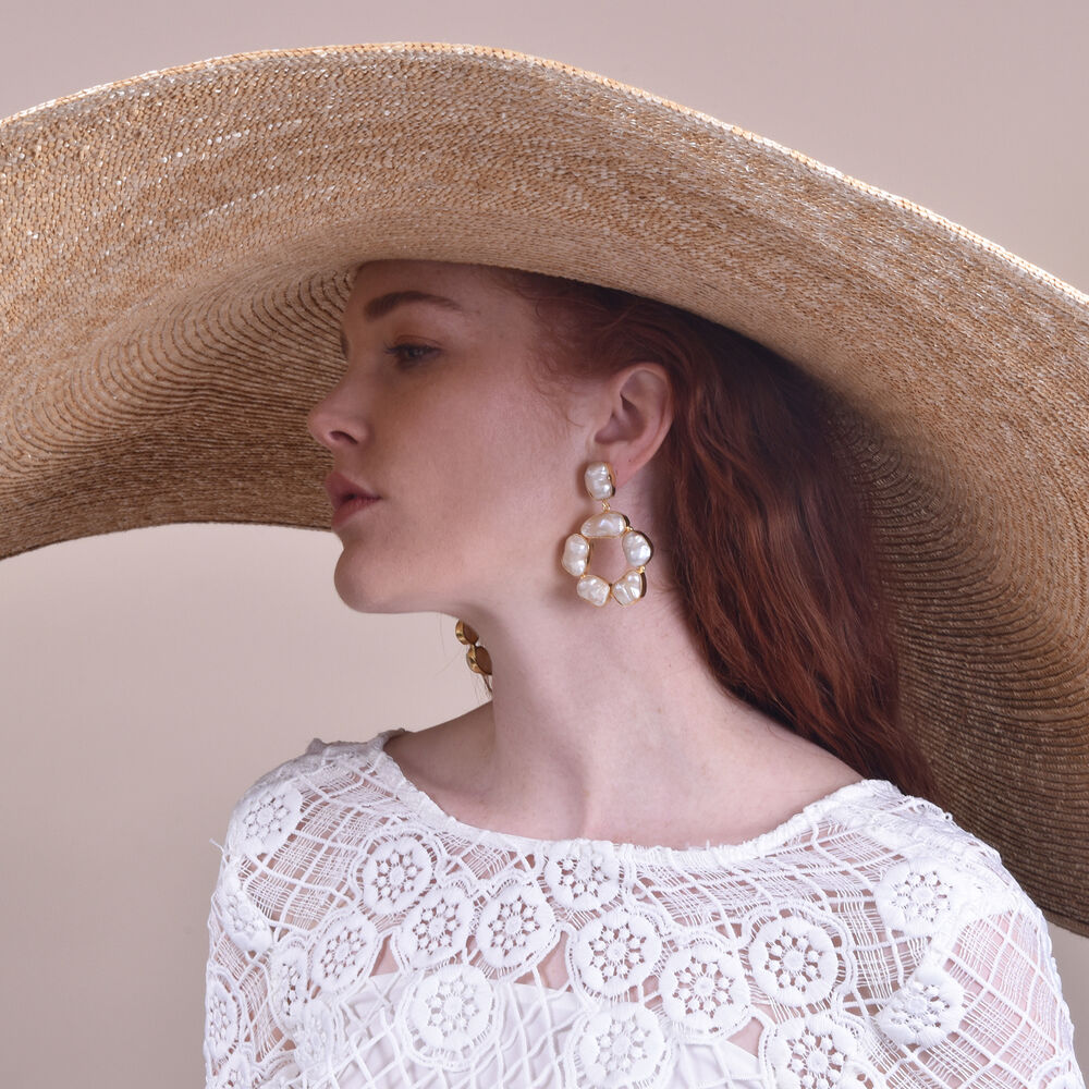 Culturesse Laurent 22K Luxury Baroque Pearl Hoop Earrings