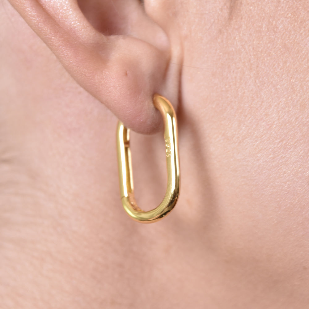 Culturesse Abel Minimalist U Huggie Earrings (Gold)