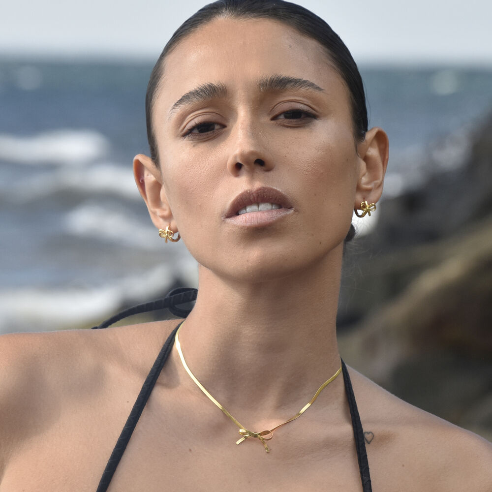 Culturesse Liana Bow Tie Hoop Earrings (Gold)