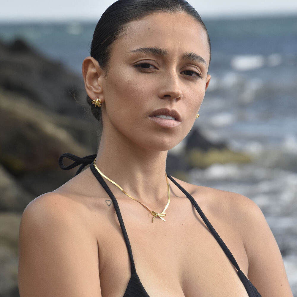 Culturesse Liana Bow Tie Hoop Earrings (Gold)