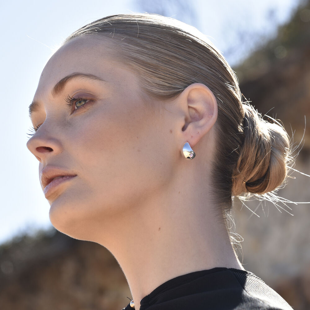 Culturesse La Lumiere Modern Cocoon Earrings (Silver)