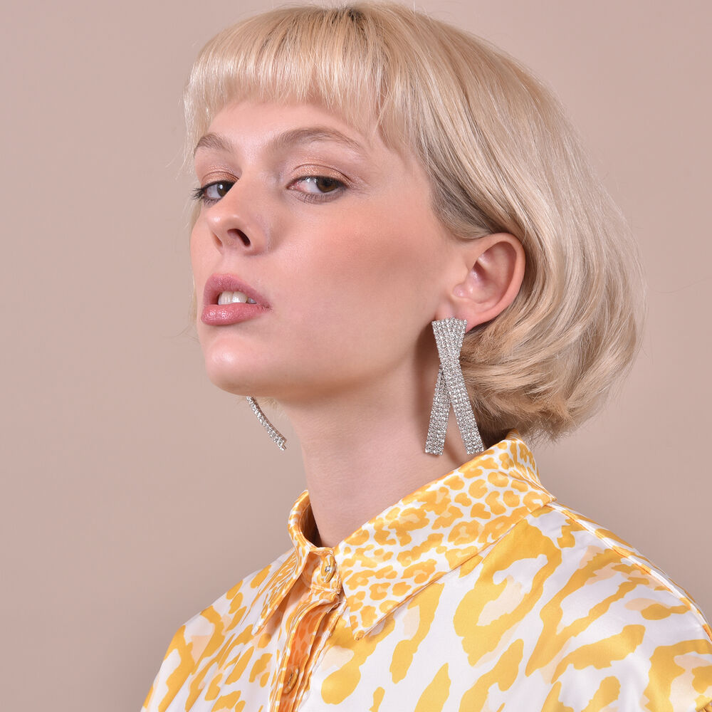 Culturesse Daur Diamante Ribbon Earrings