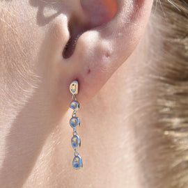 Culturesse Aka Dainty Sculptural Pebble Drop Earrings (Silver)