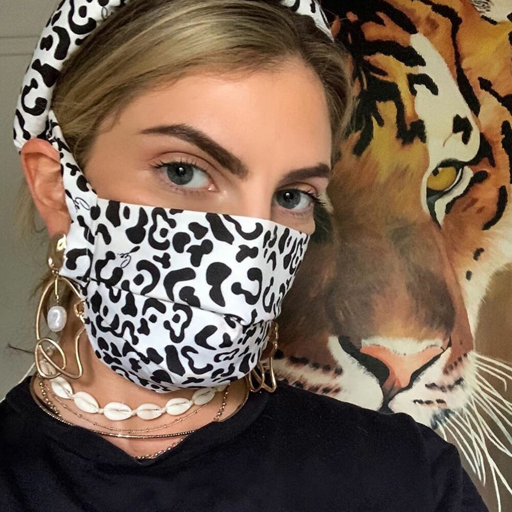 Culturesse Joliette Artsy Line Art Pearl Earrings