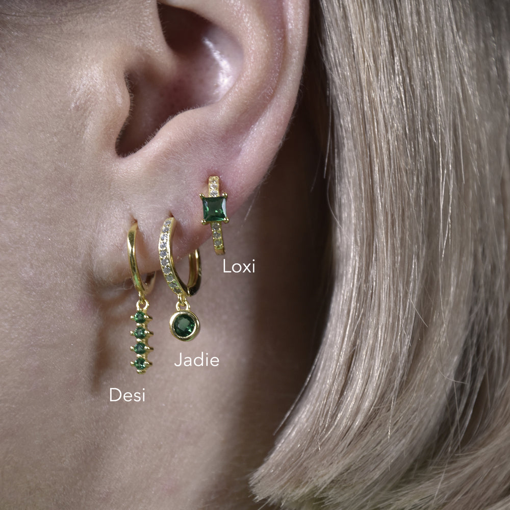 Culturesse Desi Dainty Zirconia Drop Earrings (Emerald Green)