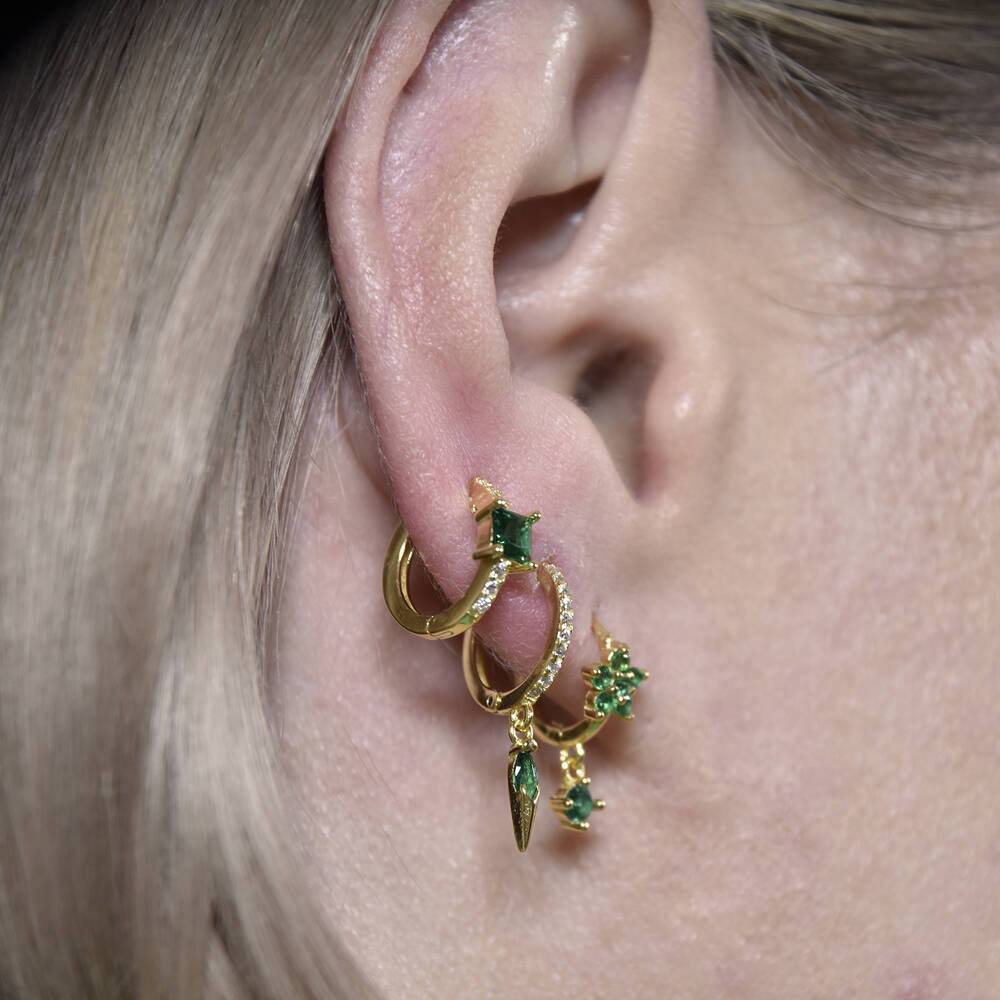 Culturesse Patina Dainty Zircon Floral Hoop Earrings (Emerald Green)