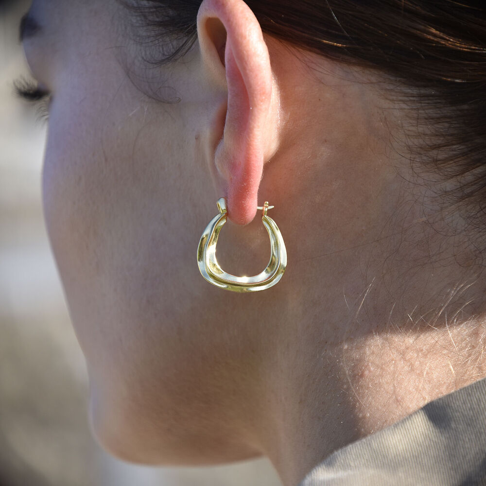 Culturesse Giverny Artisan Fluid Huggie Earrings (Gold)