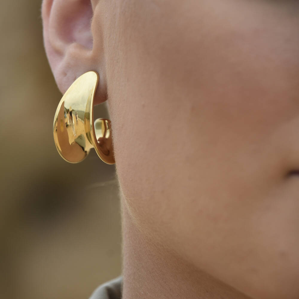 Culturesse Damaris Chunky Curve Earrings (Gold)