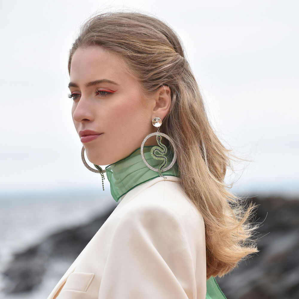 Culturesse Livi Wild Heart Snake Earrings