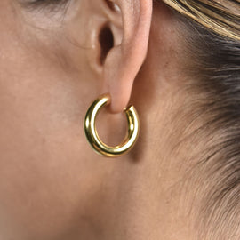 Culturesse Abella Classic C Hoop Earrings (Gold)