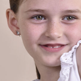 Culturesse Little Dancer Dainy Stud Earrings
