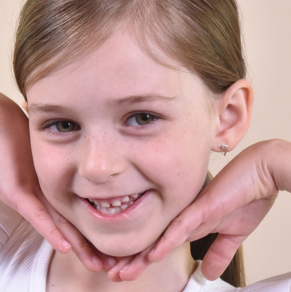 Culturesse Little Dolphin Earrings
