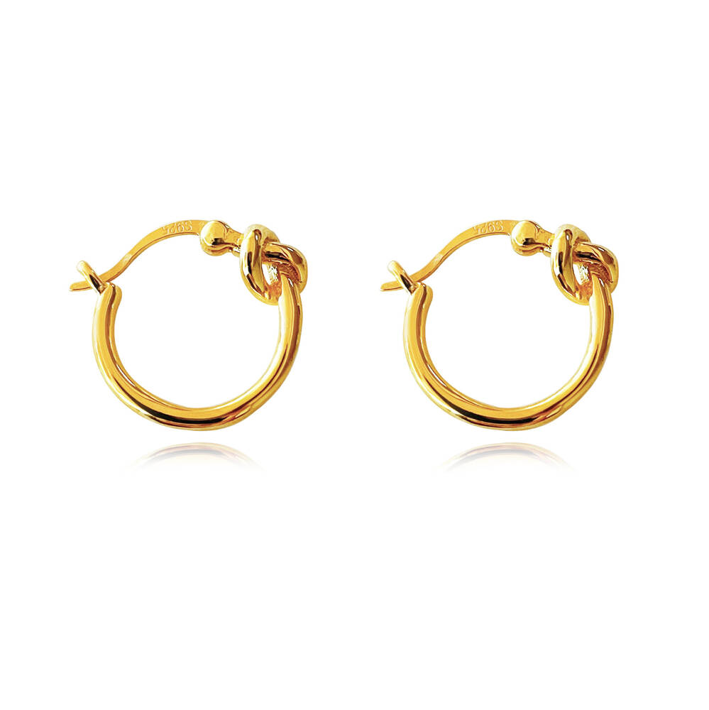 Culturesse Tie A Knot Modern Hoop Earrings (Gold Vermeil)