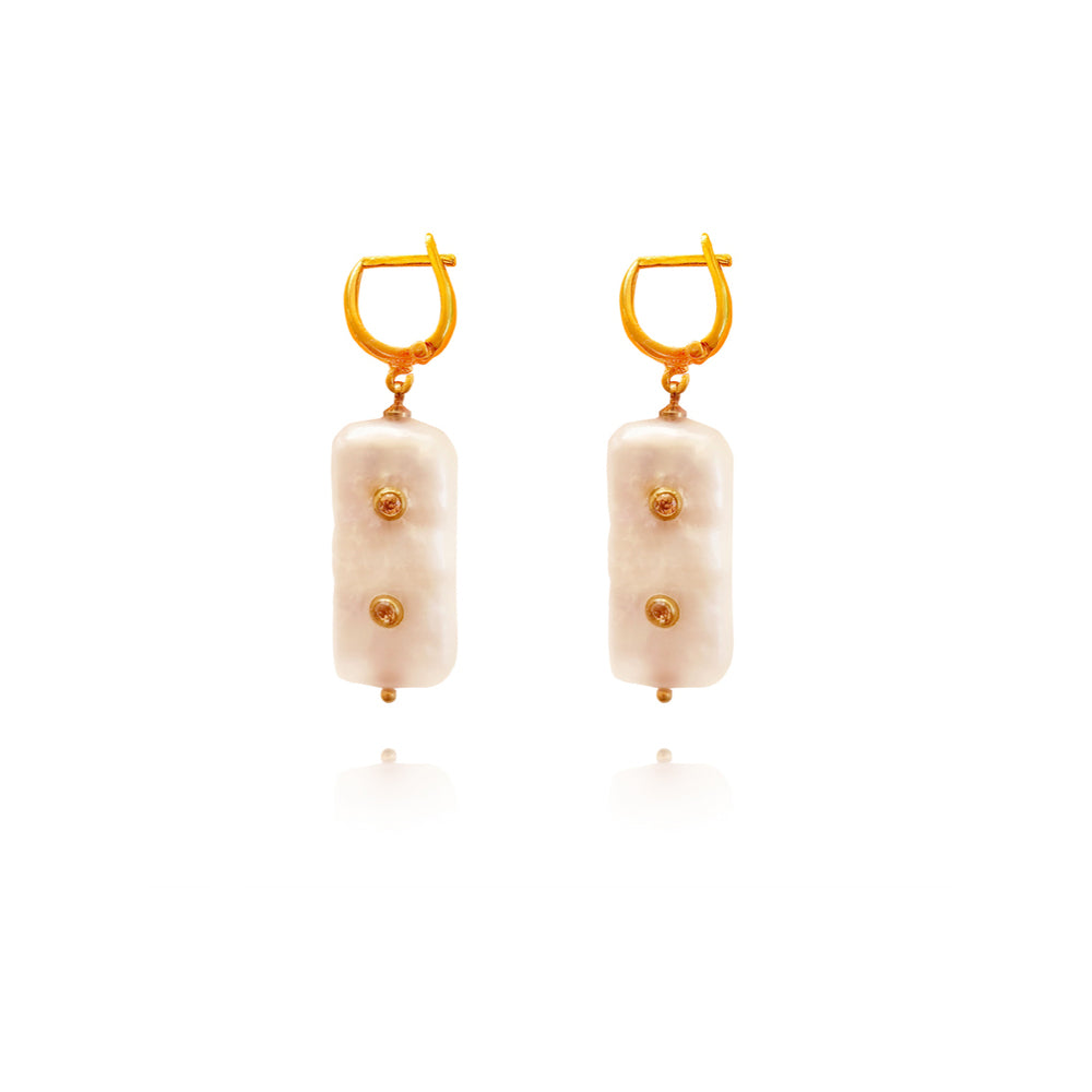 Culturesse Brynne 24K Jewel Embellished Pearl Drop Earrings