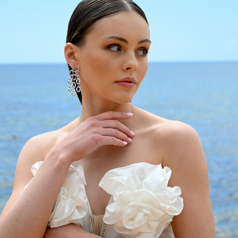 Culturesse Lenore Sculptured Loop Mesh Earrings (Silver)