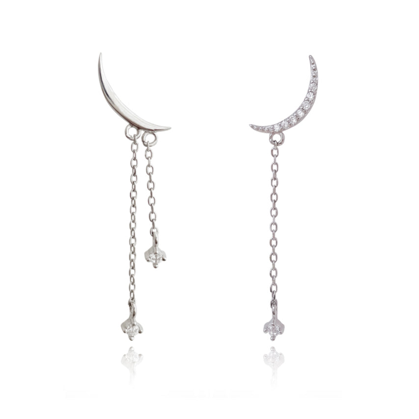 Culturesse Ariella Dainty Moon String Mismatching Earrings (Silver)