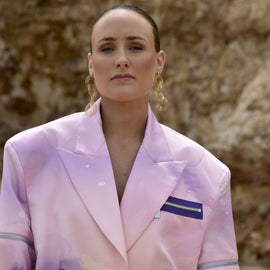 Culturesse Charlie Catwalk Sculpture Loop Earrings