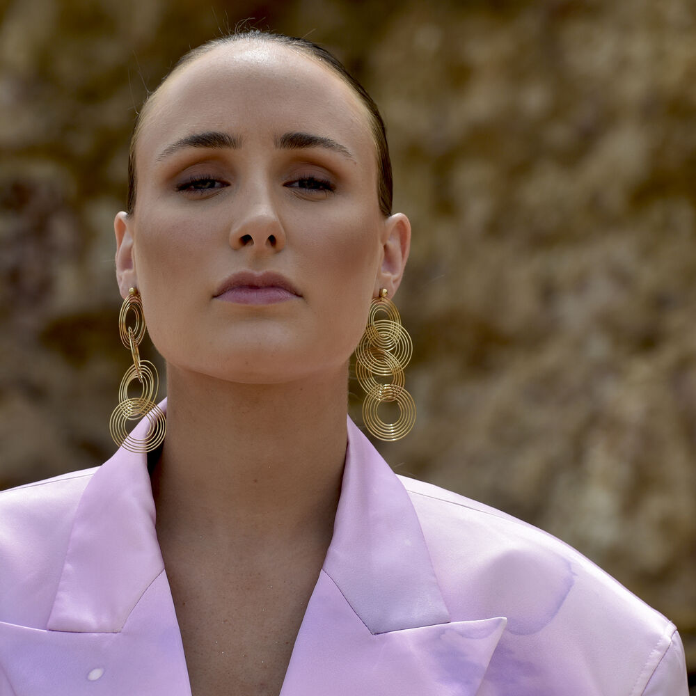 Culturesse Charlie Catwalk Sculpture Loop Earrings