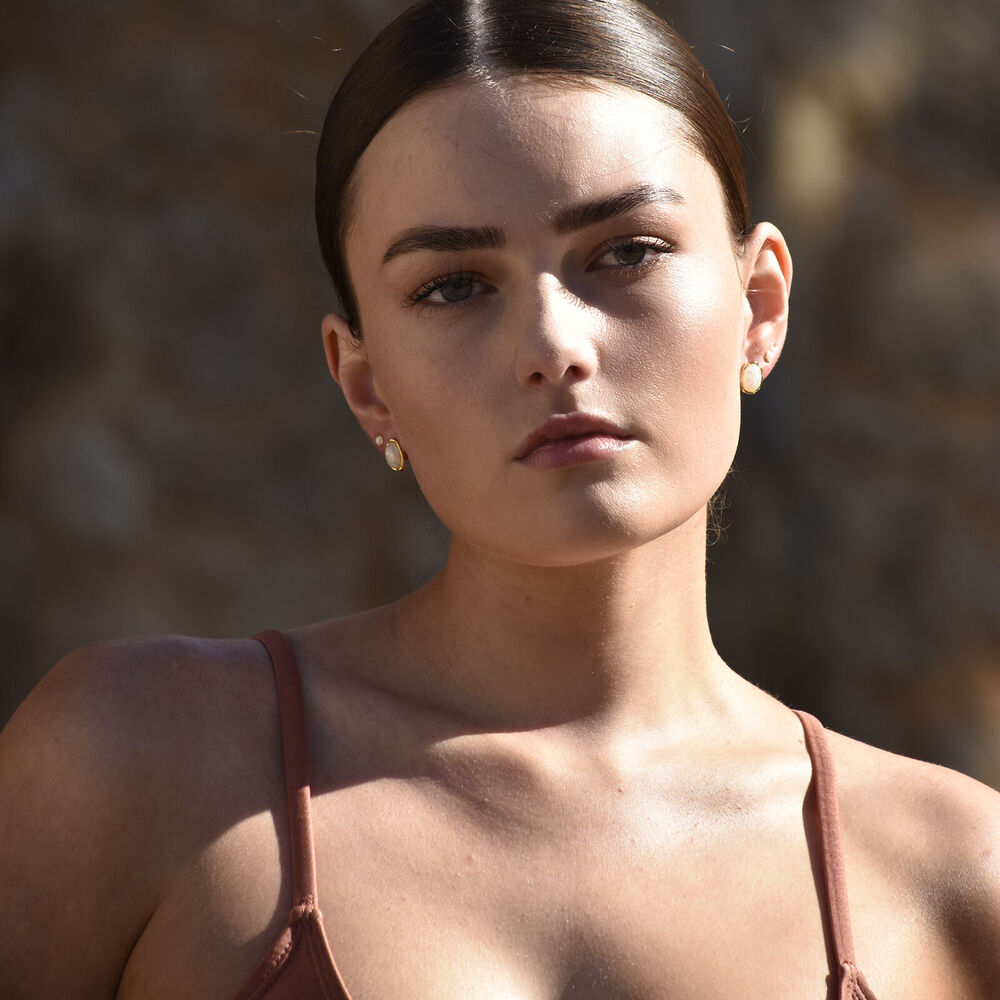 Culturesse Alyn Artisan Opal Stud Earrings (Gold)