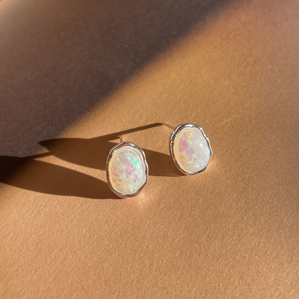 Culturesse Alyn Artisan Opal Stud Earrings (Silver)