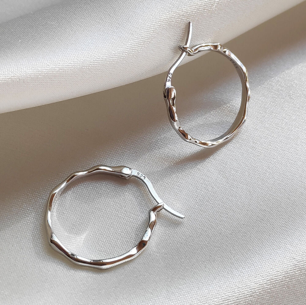 Culturesse Original Silver Everyday Hoop Earrings