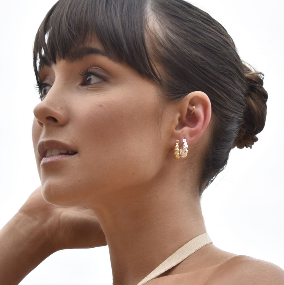 Culturesse Davina Croissant Hoop Earrings (Gold Vermeil)