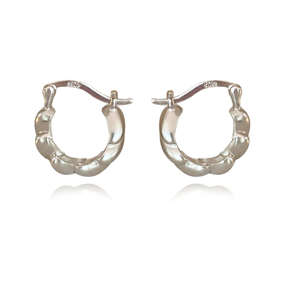 Culturesse Davina Croissant Hoop Earrings (Silver)
