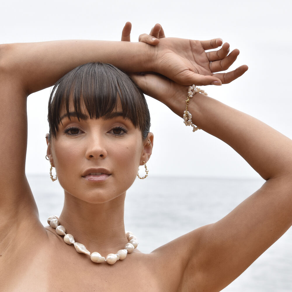 Culturesse Mira Freshwater Pearl Hoop Earrings