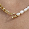 Culturesse Jana Pearl Chain Toggle Bar Necklace