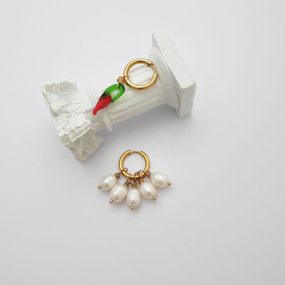 Culturesse Nayeli Pearl Chilli Mismatching Earrings