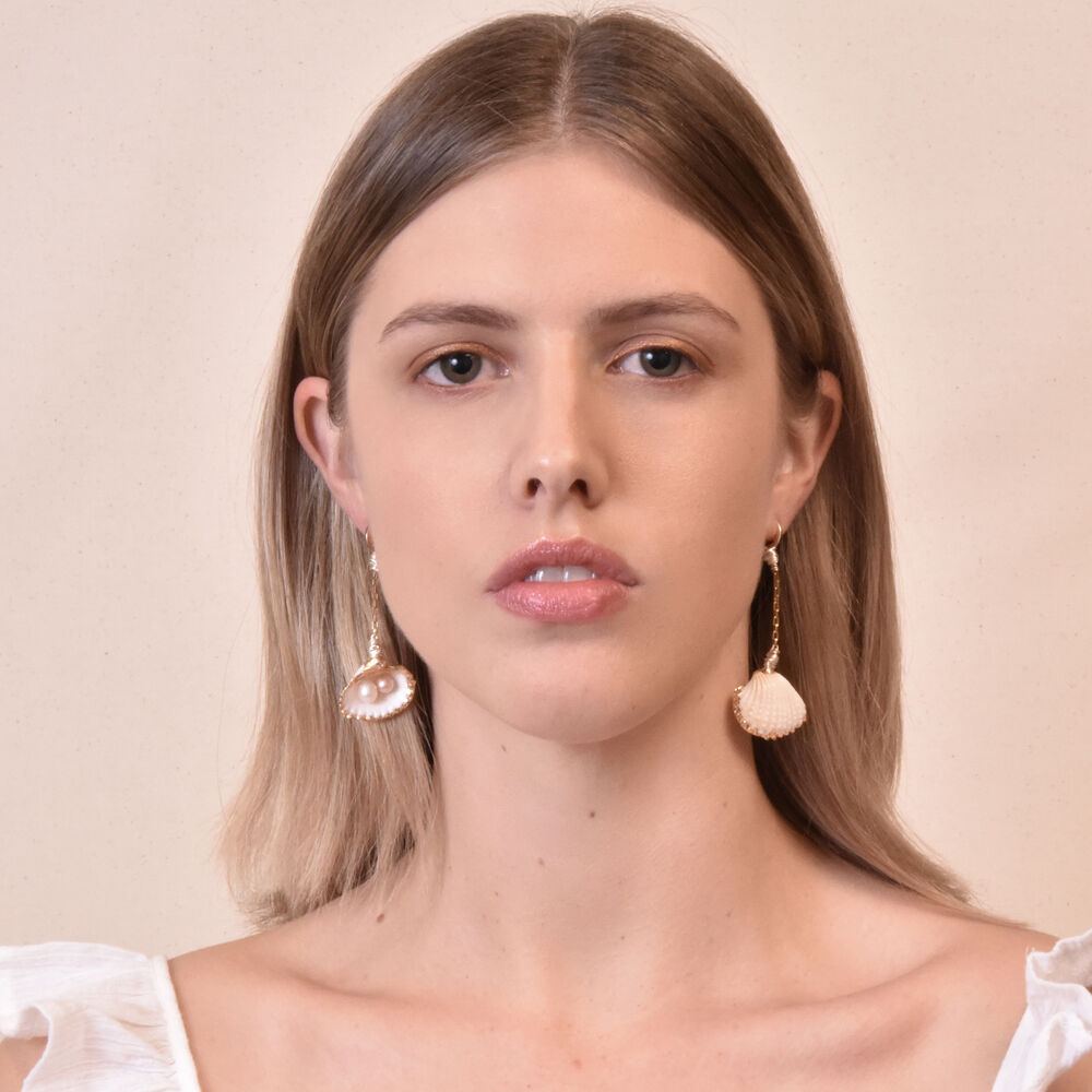 Culturesse Arielle Shell Treasure Earrings