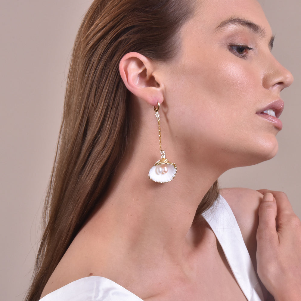 Culturesse Arielle Shell Treasure Earrings